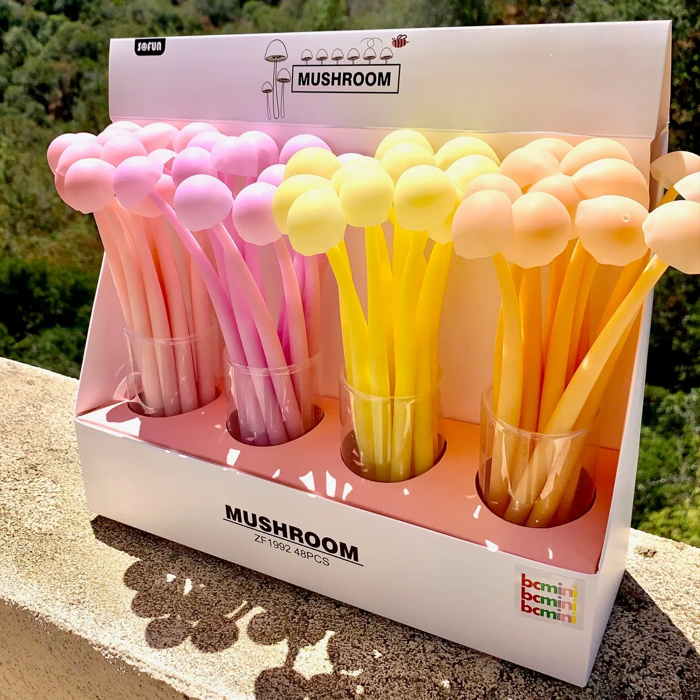 22415 MUSHROOM GLOW IN THE DARK GEL PEN-48