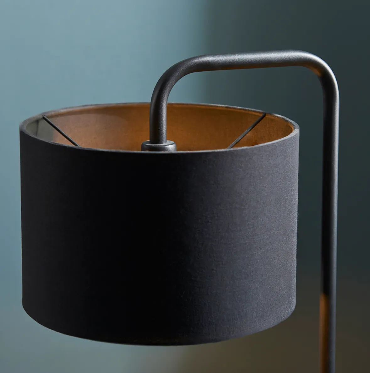 Black Table Light With Black Shade - ID 11749