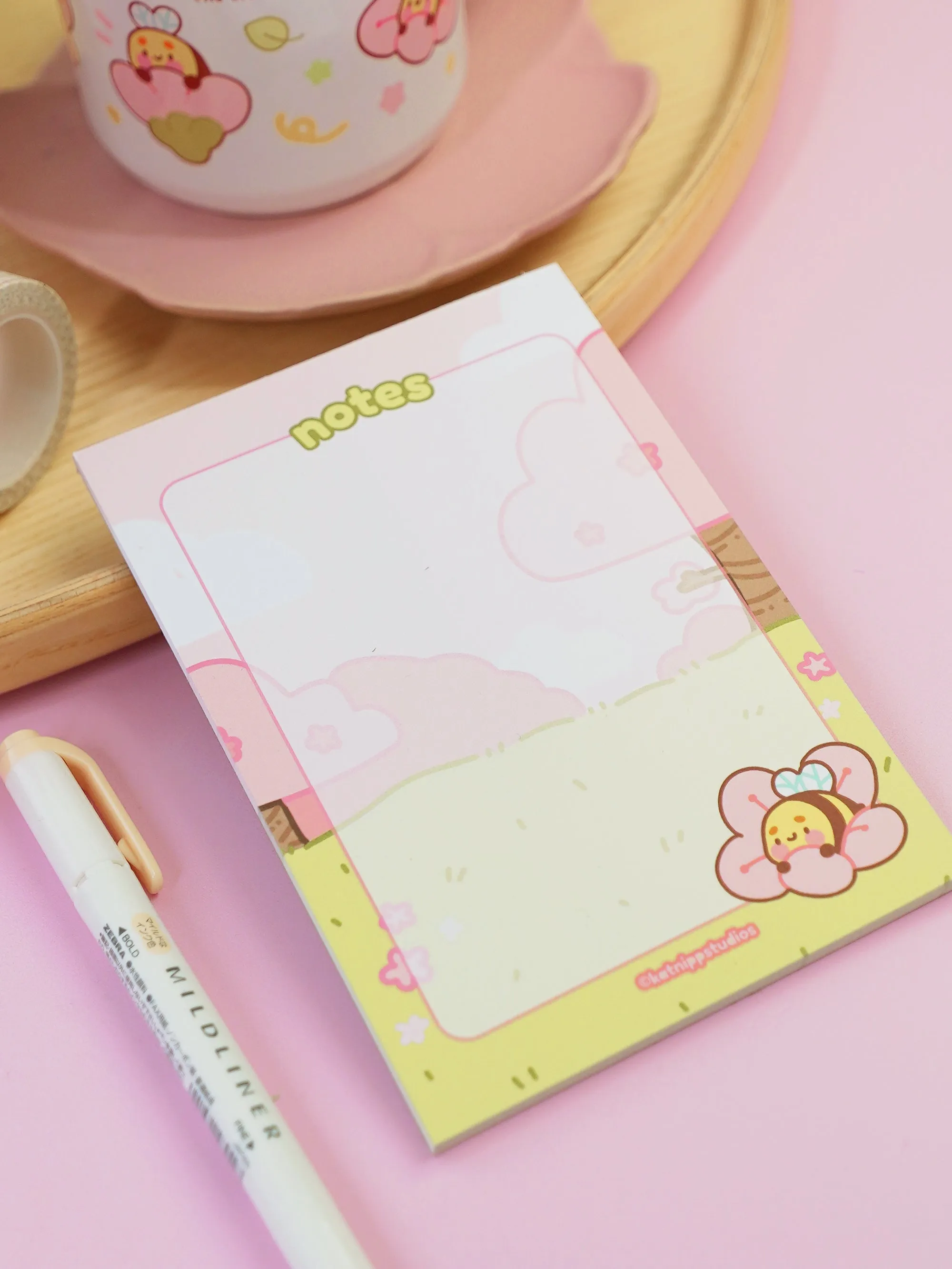 Sakura BumbleButt A6 50 Page Notepad